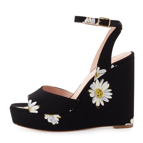 Kate Spade Dellie Daisy-Print Wedge Sandal - Picture 3 of 12